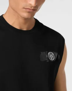 Sleeveless T-shirt Round Neck